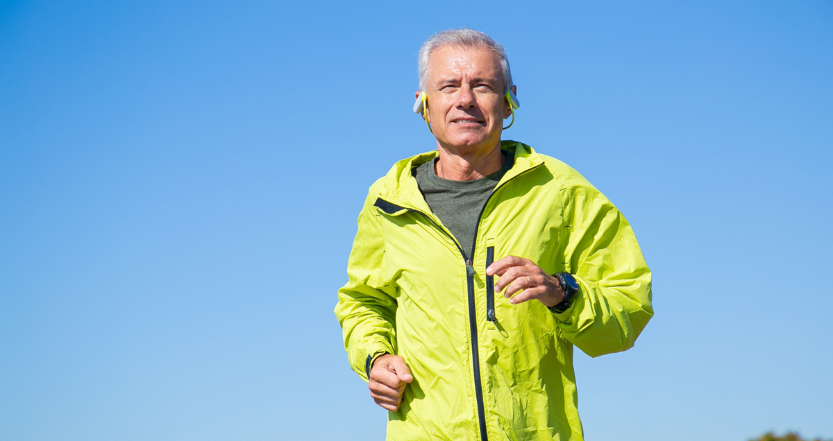 Senior beim Slow Jogging